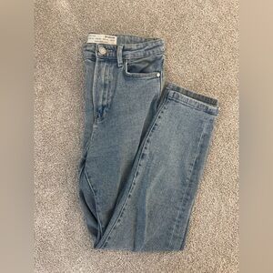 Stradivarius organic cotton slim mom jeans with stretch in washed blue US 2